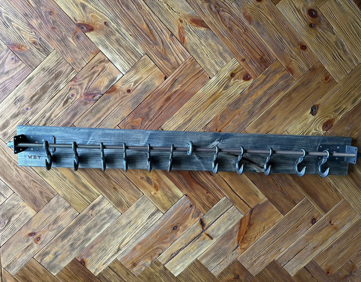 Garderobe Industrial - Dark Iron